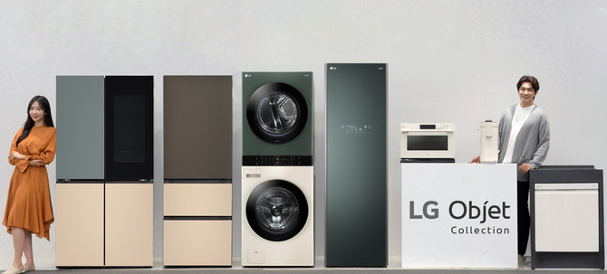 LG전자가 22일 새로운 공간 인테리어 가전 브랜드 'LG Objet Collection(LG 오브제컬렉션)'을 런칭하고 신제품 11종을 출시했다. 왼쪽부터 LG 오브제컬렉션 상냉장 하냉동 냉장고, 김치 냉장고, 워시타워, 스타일러, 광파오븐, 정수기, 식기세척기. 사진. LG전자 제공