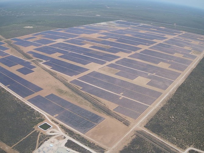 한화에너지 미국 텍사스주 108MW 태양광 발전소. 사진. 한화에너지