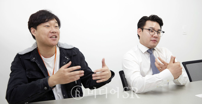 장건영(오른쪽), 이상곤(왼쪽) 고미코퍼레이션 공동대표가 미디어SR과 인터뷰를 하고 있다. 사진. 구혜정 기자.