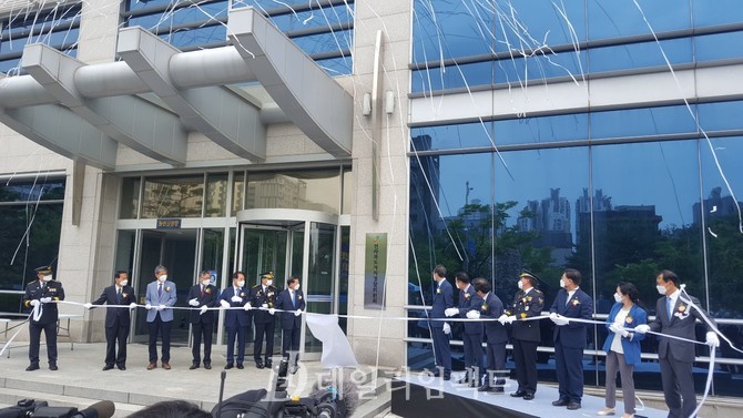 지난해 7월 1일 전라북도 자치경찰위원회가 현판식을 가지고 공식 출범 했다.