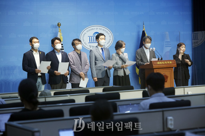 민주당, 더탐사 언론탄압 규탄 긴급 기자회견. 사진. 구혜정 기자