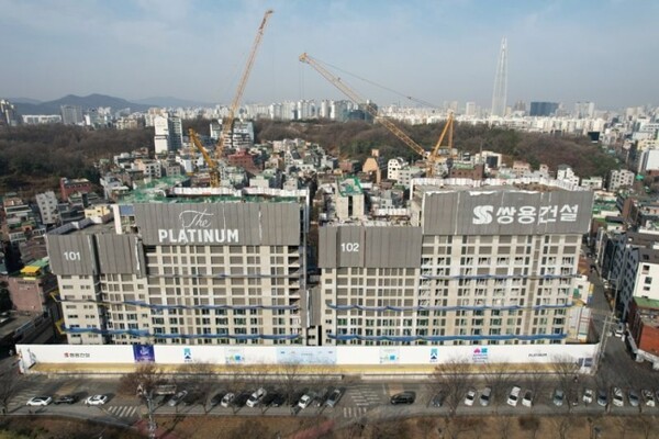 서울 송파구 오금동 ‘송파 더 플래티넘’ 아파트 리모델링 현장. 사진. 쌍용건설