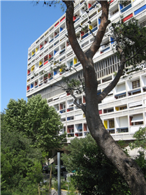 위니떼다비타시옹 (Unite d’habitation) 아파트(1952), 마르세이유. 사진: 김기호, 2009