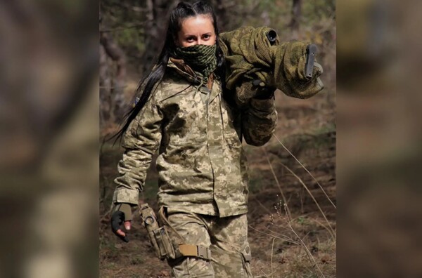 공개된 우크라이나 여성 저격수.